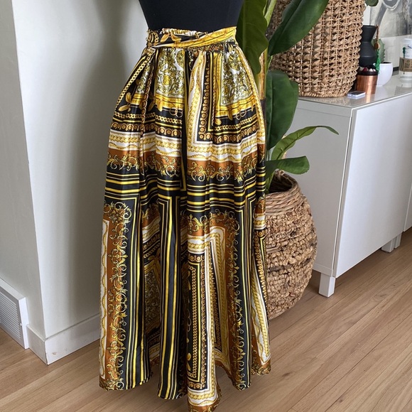 NWT Gorgeous Flowy Maxi Skirt - Picture 6 of 6